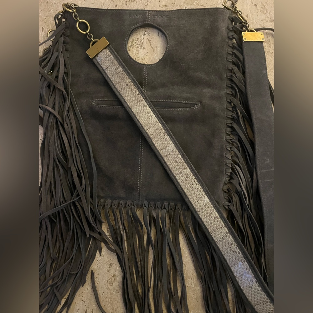 STUNNING RAMY BROOK FRINGE CROSS BODY! - Picture 4 of 8